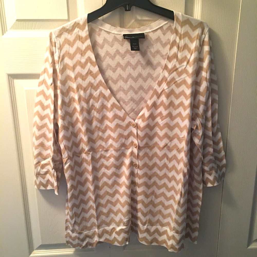 Tan/White Herringbone Pattern Cardigan